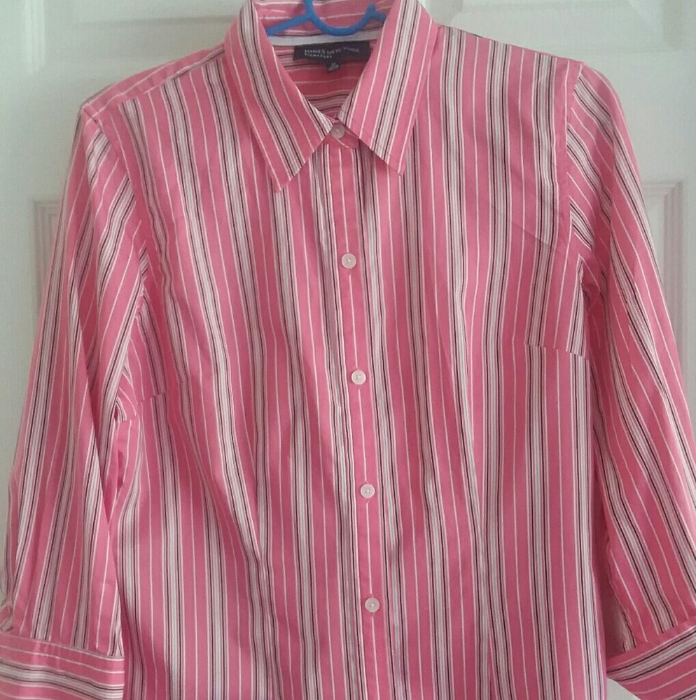 3 bundled Business attire blouses